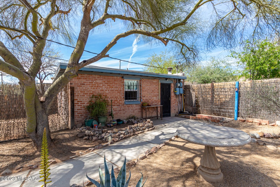 321 N Martin Ave, Tucson, AZ 85719 - photo 1