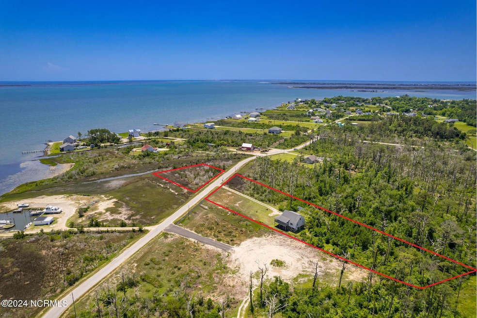 Marshallberg home w/ water views