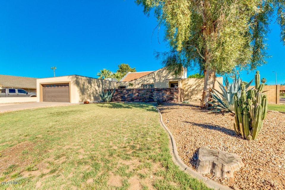 Great Corner Lot!