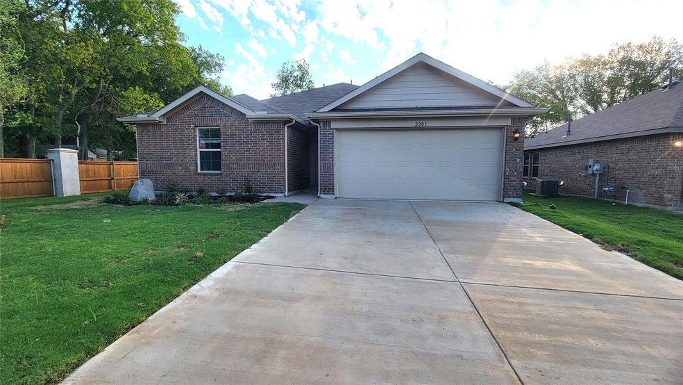 2201 San Jacinto Way, Sherman, TX 75090 - photo 1