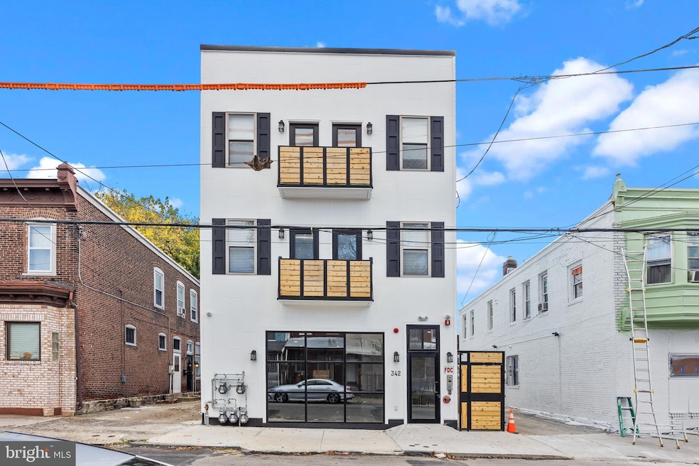 342 W Queen Ln unit 6, Philadelphia, PA 19144 - photo 1