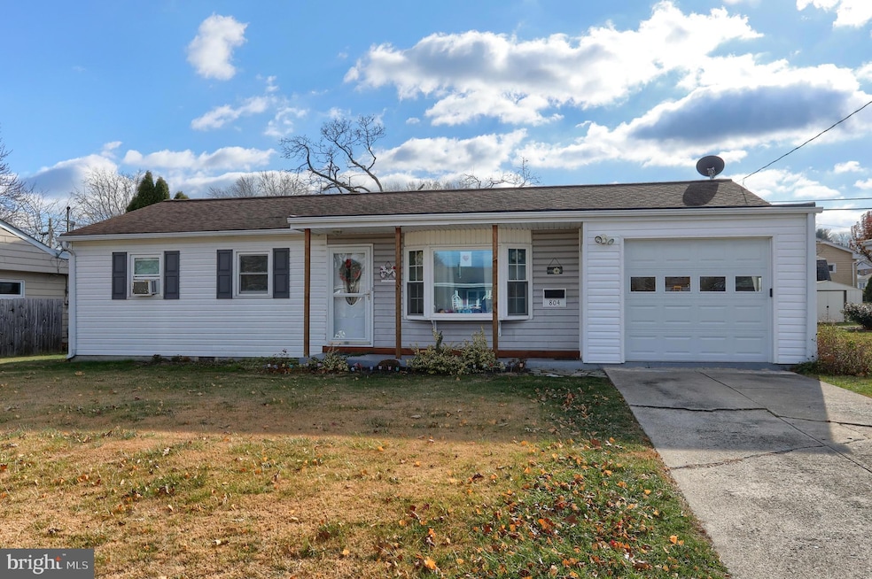 804 E Birch St, Palmyra, PA 17078 - photo 1