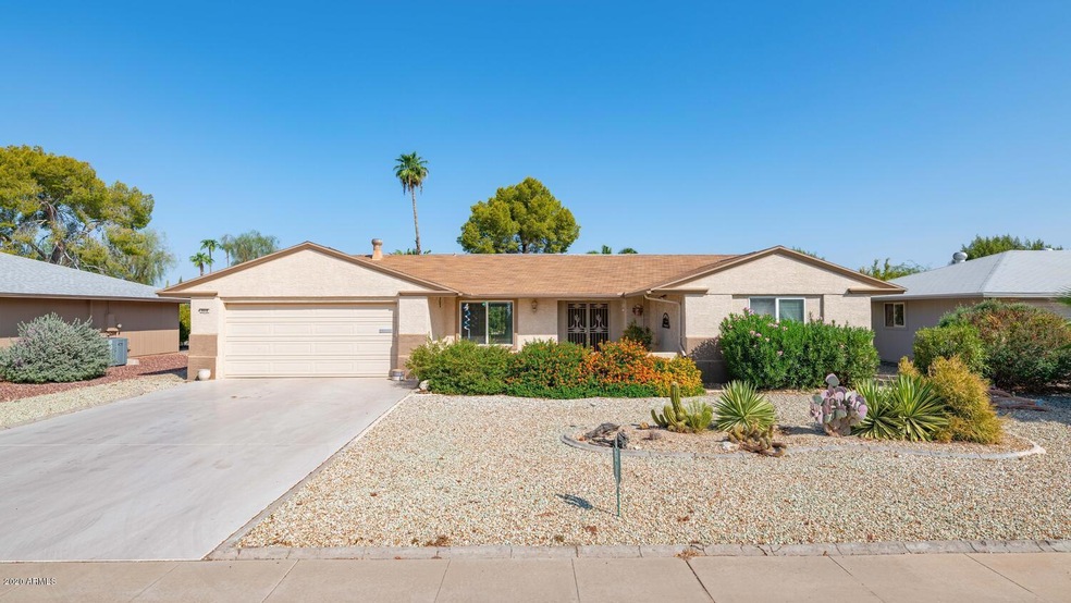 9910 W Burns Dr-large-001-001-9910 W Bur