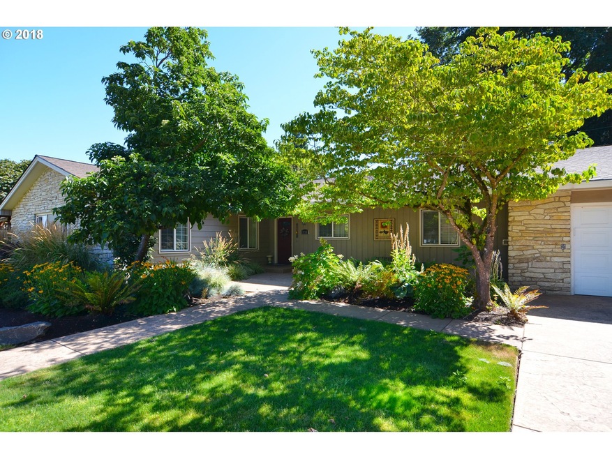 2733 Sarah Ln, Eugene, OR 97408 - photo 1