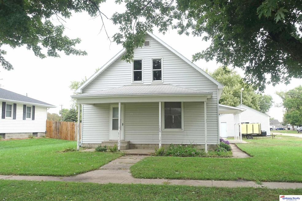 610 W 8th St, North Bend, NE 68649 - photo 1