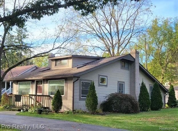side of house from circular drive.jpg