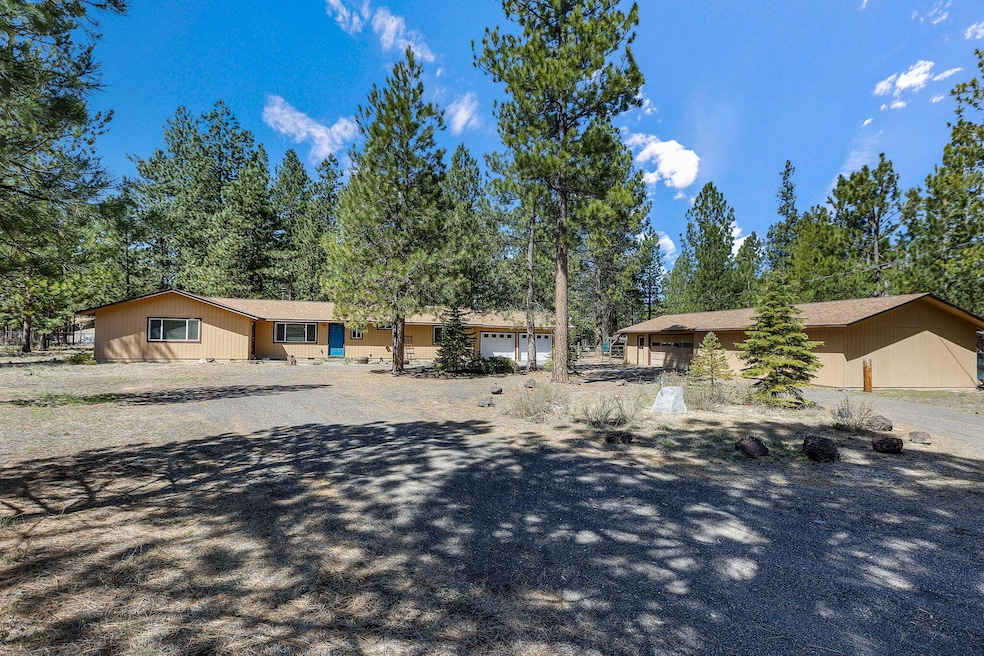 50874 Doe Loop, La Pine, OR 97739 - photo 1