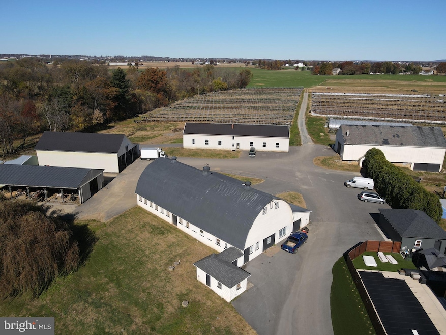 690 Kraybill Church Rd, East Donegal Township, PA 17552 - photo 1