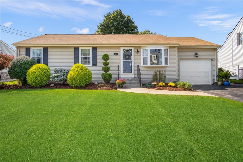 37 Briarcliffe Rd, Cranston, RI 02910 - photo 1