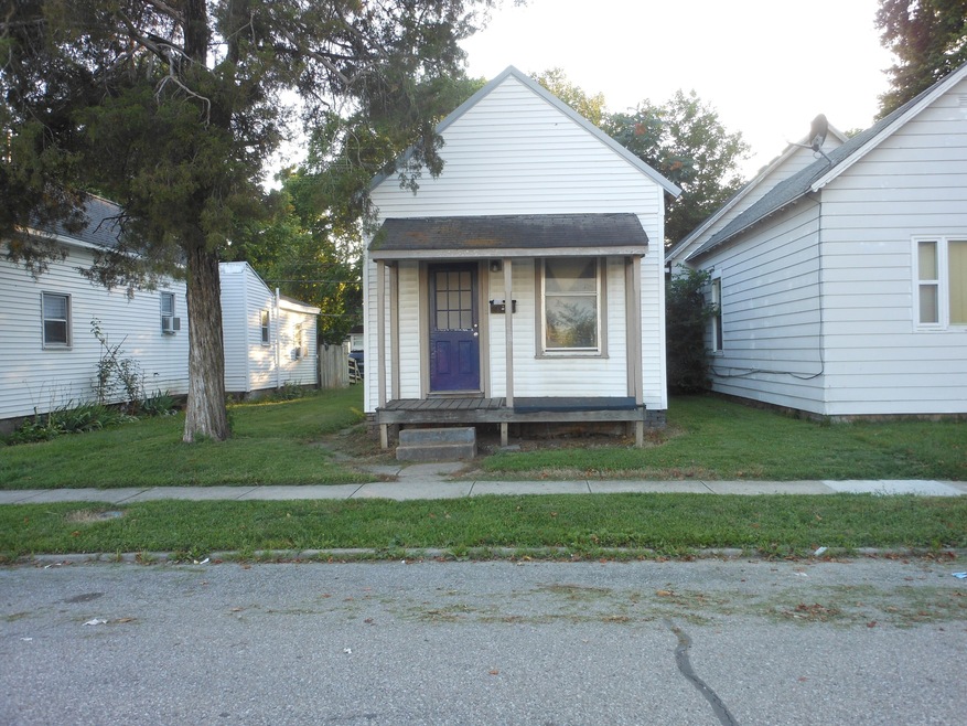728 Wilson St, Columbus, IN 47201 - photo 1