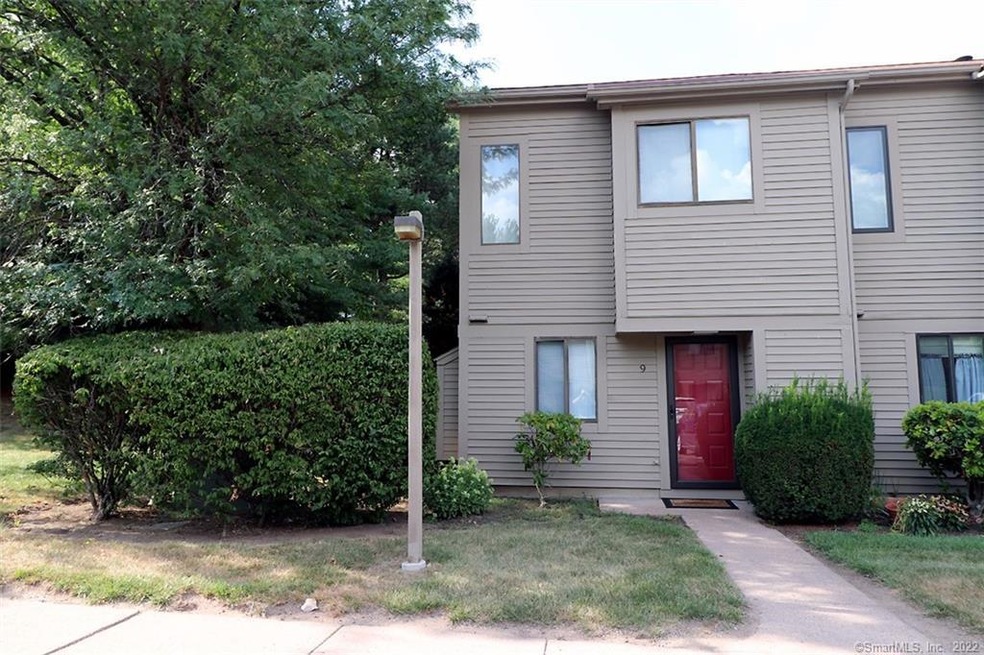 155 Village Square Dr unit 9, New Britain, CT 06053 - photo 1