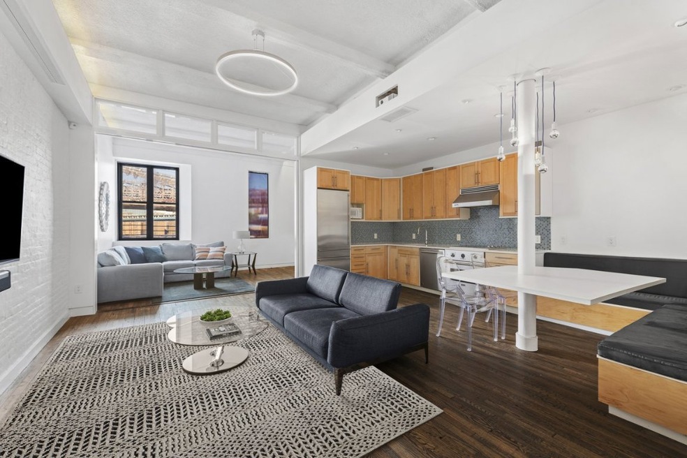 Sold $1,300,000 • Co-Listing Agent