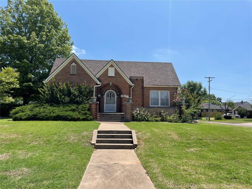1003 Jefferson Place, Shawnee, OK 74801 - photo 1