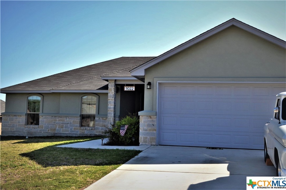 1022 Republic Cir, Copperas Cove, TX 76522 - photo 1