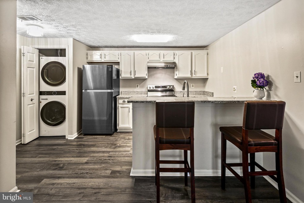 5944 Watch Chain Way unit 904, Columbia, MD 21044 - photo 1