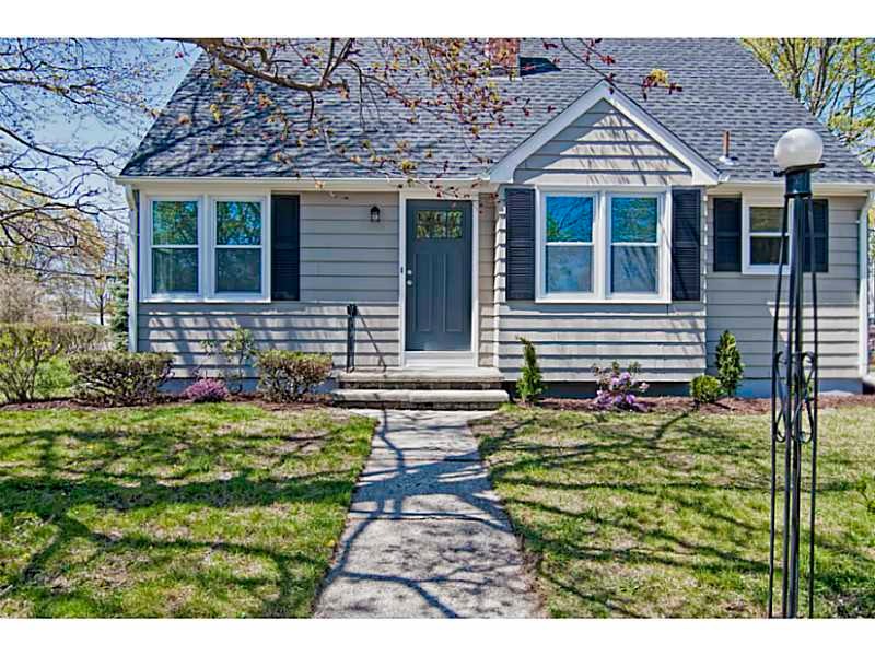 39 Thomas St, Warwick, RI 02886 - photo 1