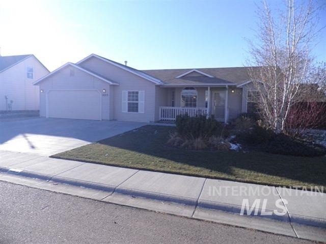 1625 S Woodland Dr, Nampa, ID 83686 - photo 1