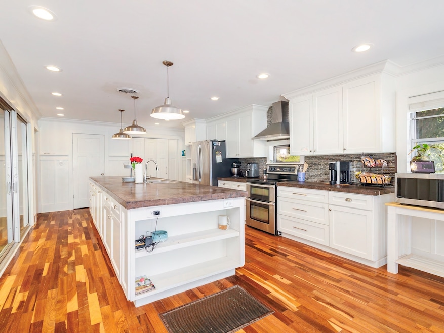 For Sale $374,500 • Co-Listing Agent