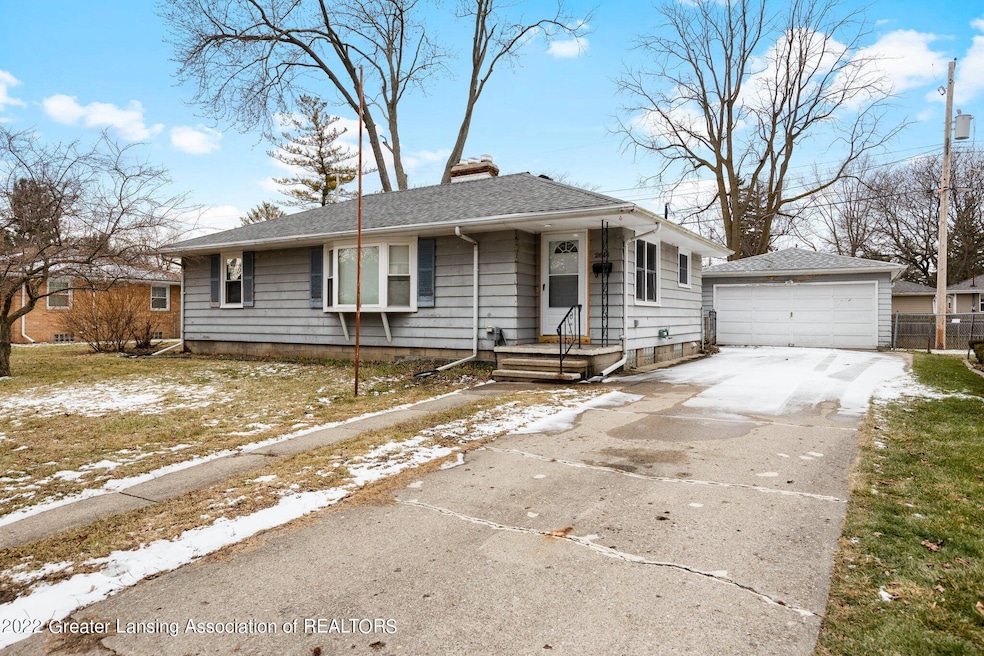 2614 Fairfax Rd, Lansing, MI 48910 - photo 1