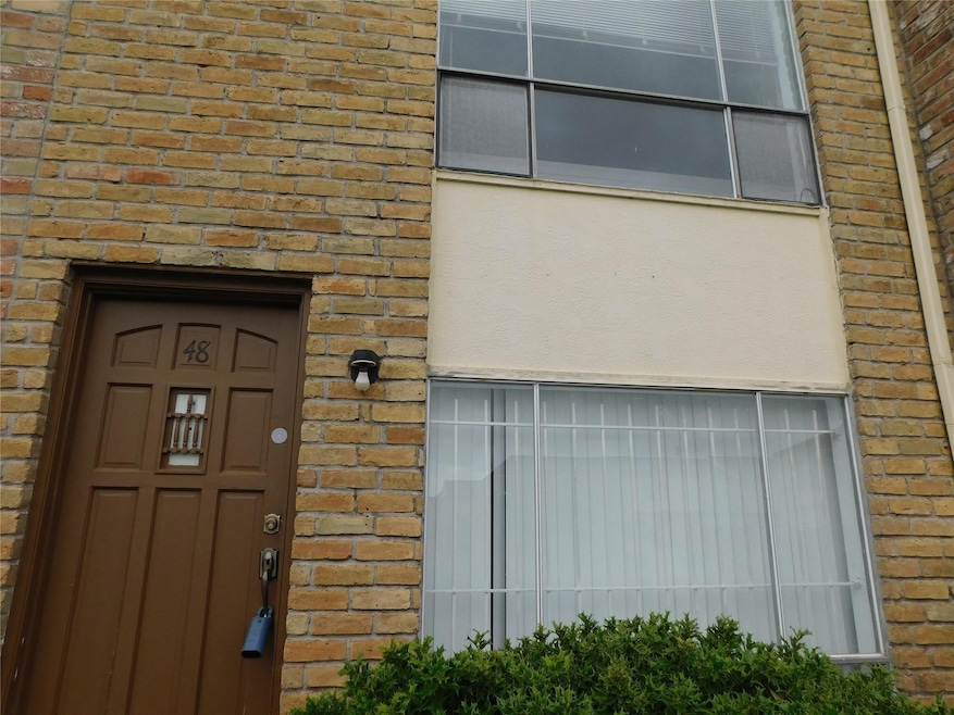 For Rent $1,300/month