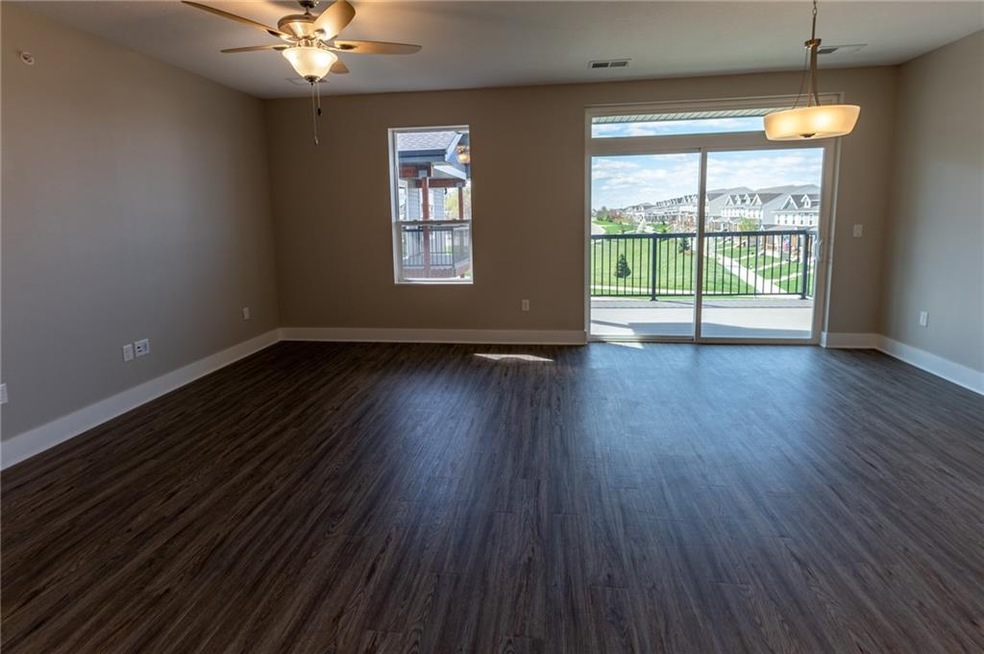 Aventura unit 308, West Des Moines, IA 50266 - photo 1