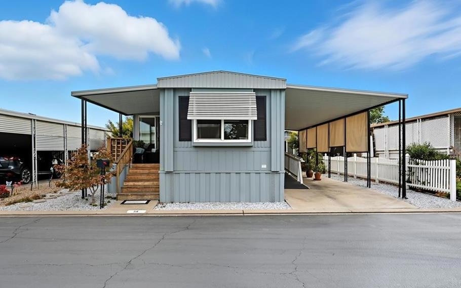 2240 Golden Oak Spc 14 Ln, Merced, CA 95341 - photo 1