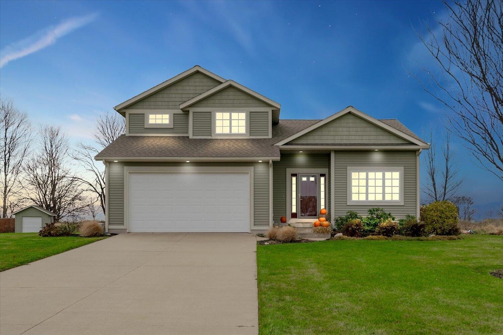 16248 Trent Ridge Dr unit 18, Cedar Springs, MI 49319 - photo 1