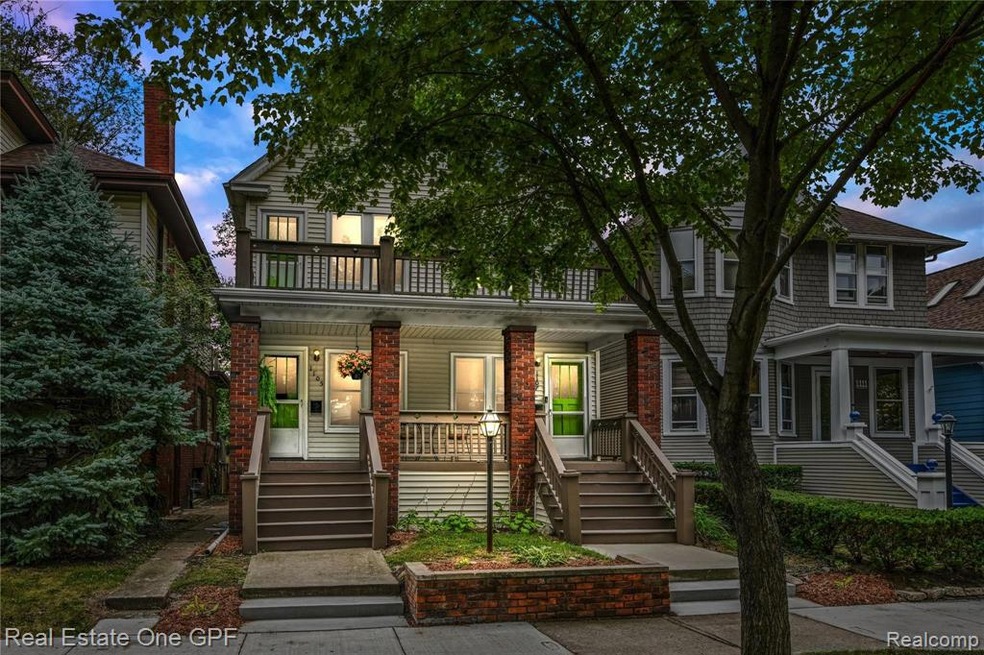 1-print-1105-1107 Lakepointe - Grosse Pointe Park0
