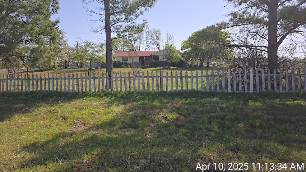 134 Private Road 1989, Chico, TX 76431 - photo 1