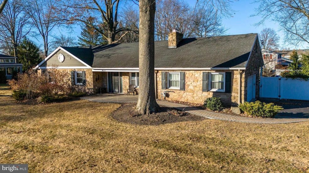 401 Park Ave, Quakertown, PA 18951 - photo 1