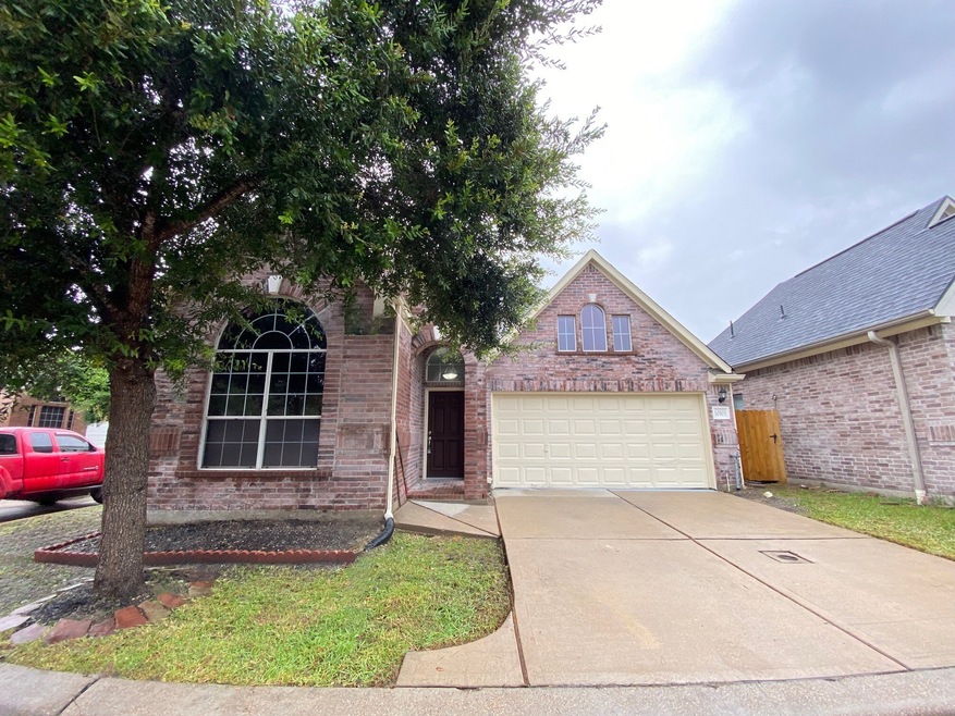 10503 Pleasant Villas Ln, Houston, TX 77075 - photo 1