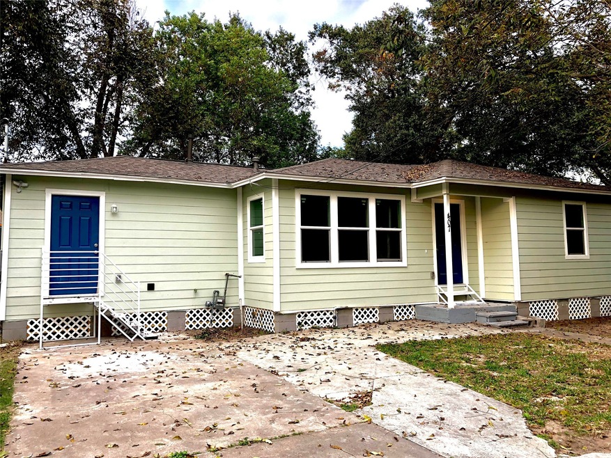 407 Plymouth St, Houston, TX 77022 - photo 1