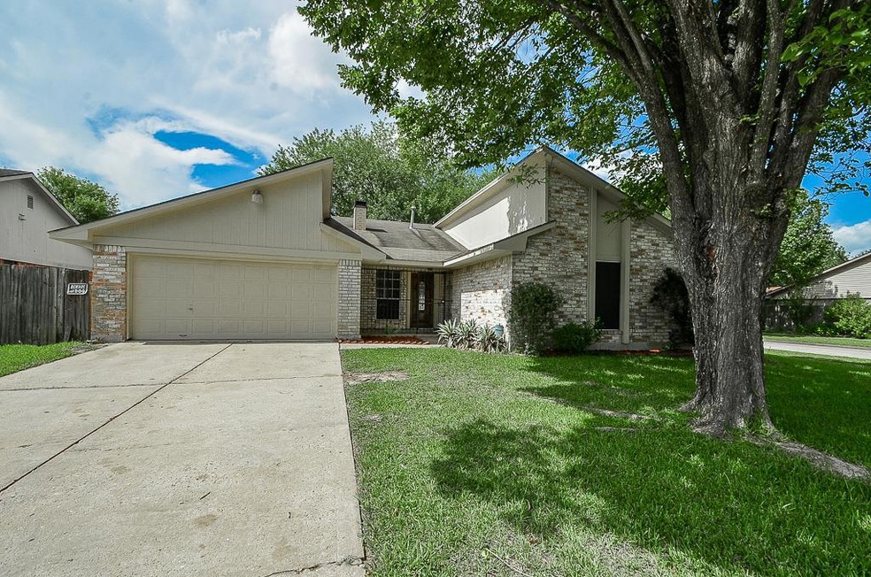 3602 Pine Ridge Ln, Houston, TX 77088 - photo 1
