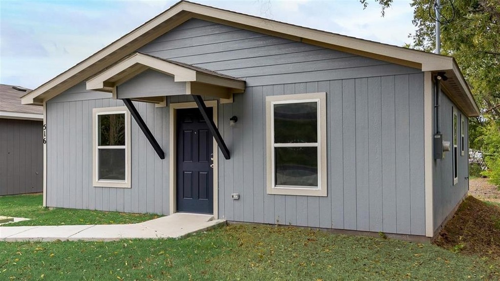 516 N Elliott Ave, Sherman, TX 75090 - photo 1