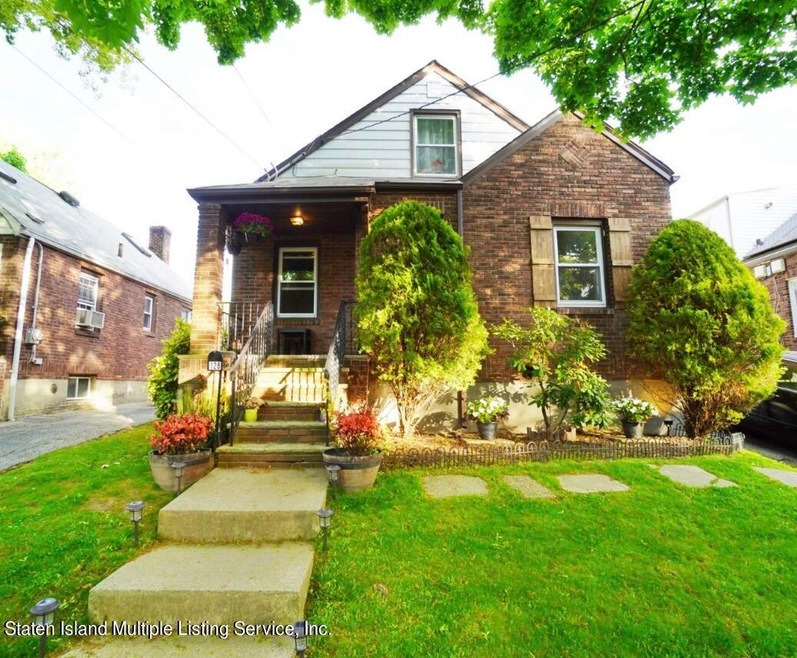 128 Cheshire Place, Staten Island, NY 10301 - photo 1