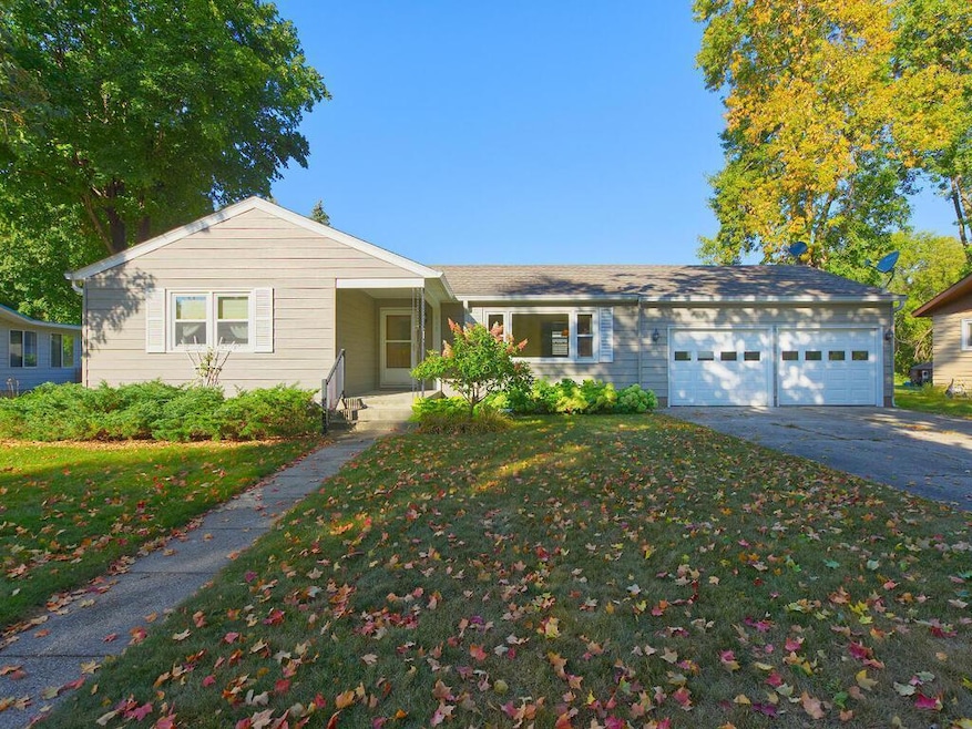 223 Maple St N, Lester Prairie, MN 55354 - photo 1