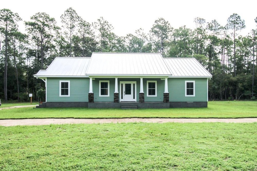 69 Longleaf Dr, Crawfordville, FL 32327 - photo 1