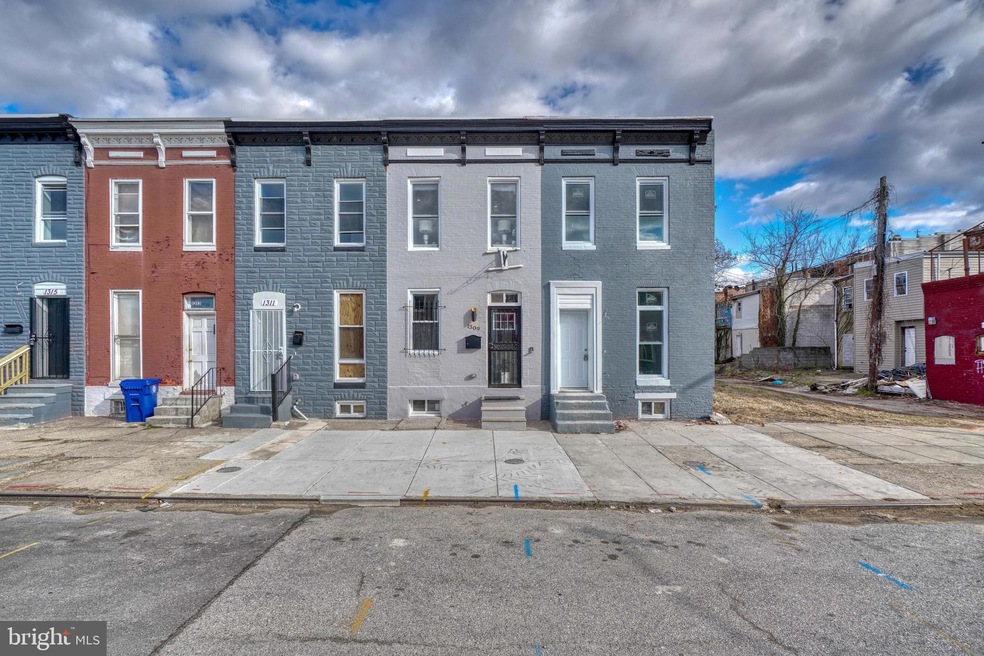 1309 Ensor St, Baltimore, MD 21202 - photo 1
