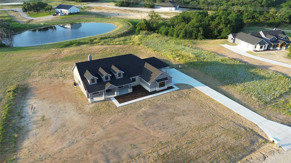 615 Latigo Ct, Weatherford, TX 76088 - photo 1