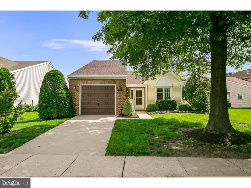 430 Elderberry Ct, Mount Laurel, NJ 08054 - photo 1