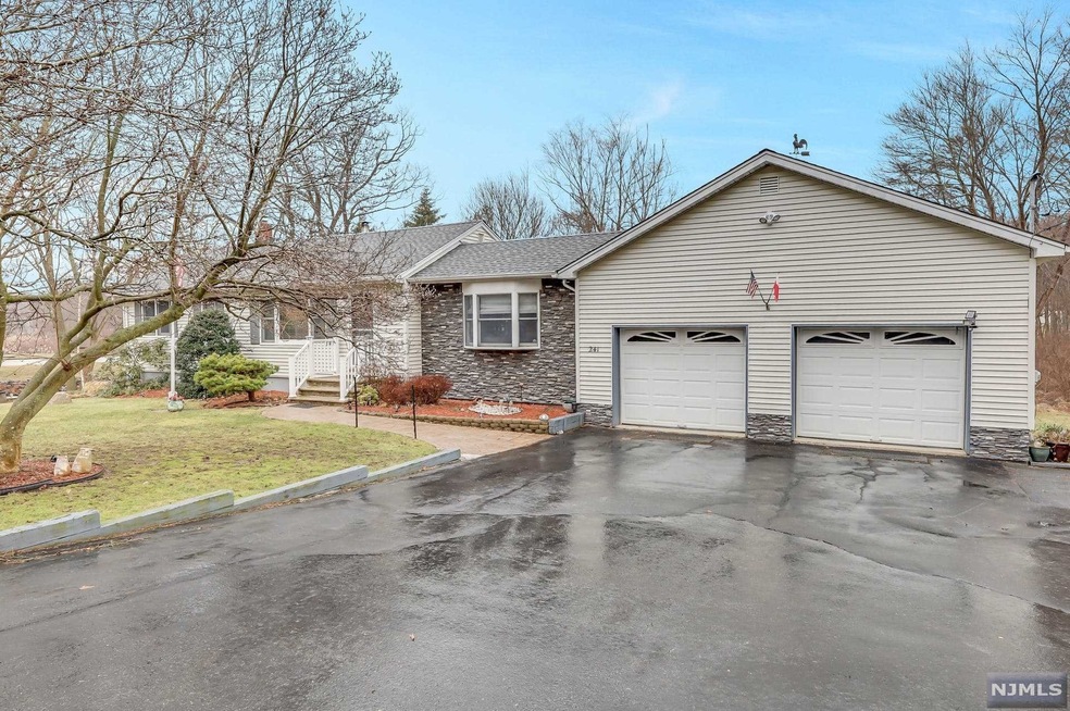 241 Cozy Lake Rd, Oak Ridge, NJ 07438 - photo 1