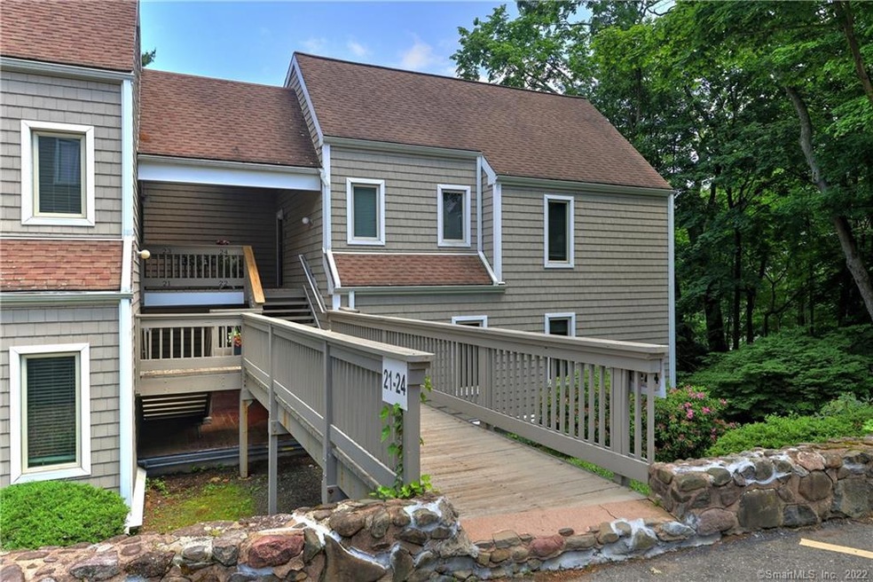 360 Fountain St unit 22, New Haven, CT 06515 - photo 1