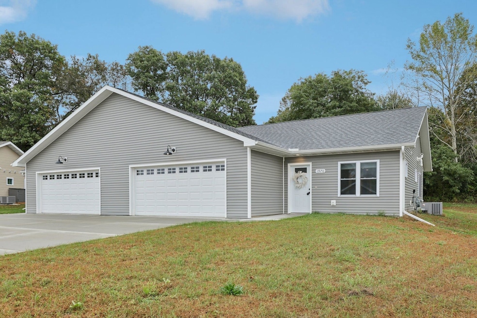 Under Contract $259,900