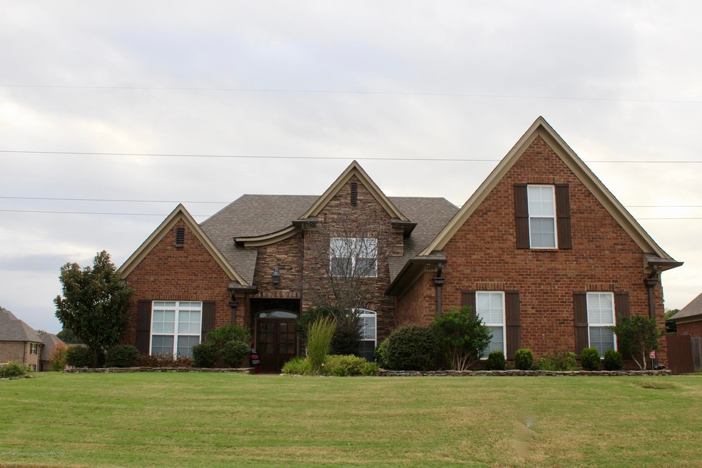 1479 W NOTTING HILL DR, HERNANDO, MS