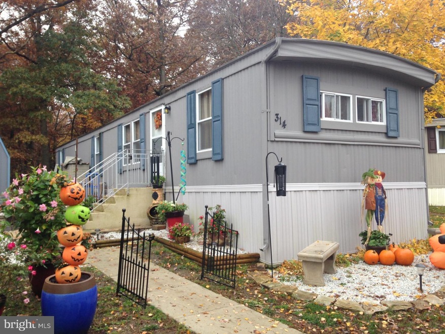 314 Kentucky Ave, Monroe Township, NJ 08094 - photo 1