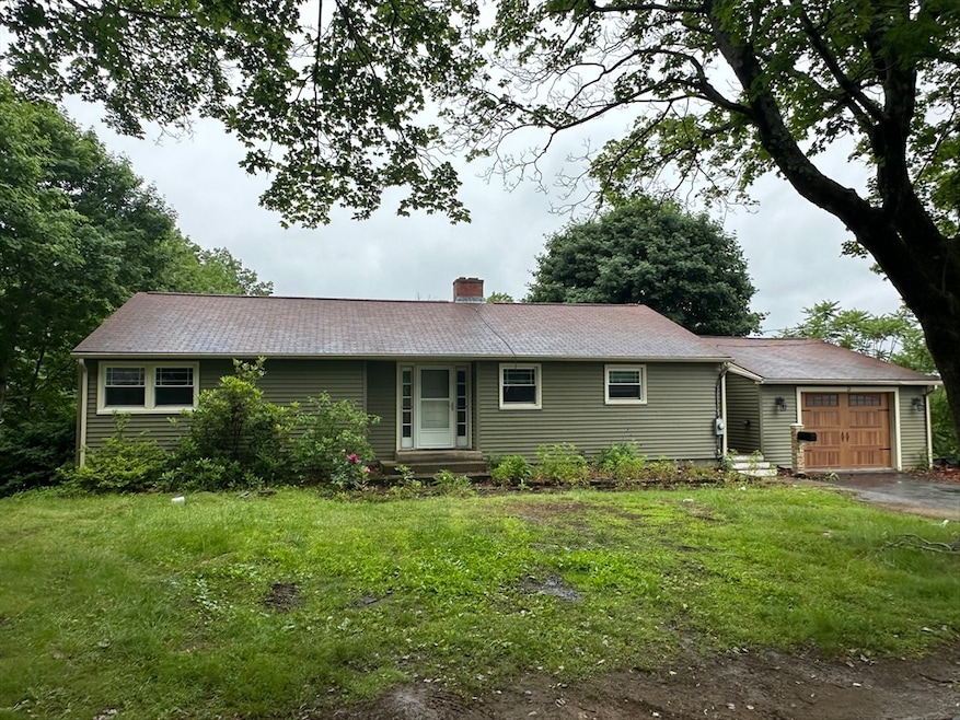 12 Crown St, Spencer, MA 01562 - photo 1