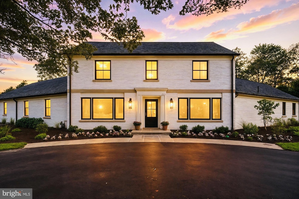 For Sale $2,995,000 • Co-Listing Agent