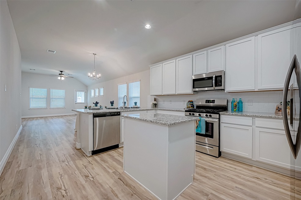 27282 Grey Fox Run, Magnolia, TX 77354 - photo 1