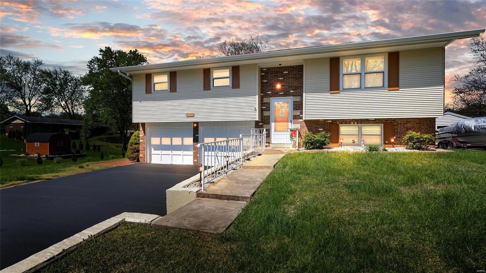 3101 Mary Dr, Maryville, IL 62062 - photo 1