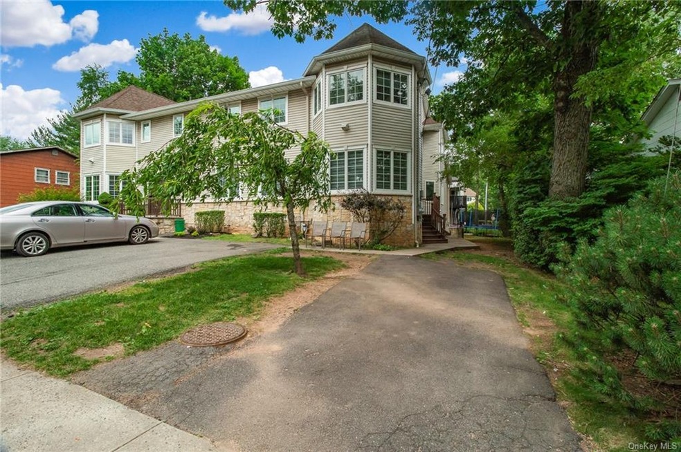 34 Jill Ln unit 2, Monsey, NY 10952 - photo 1